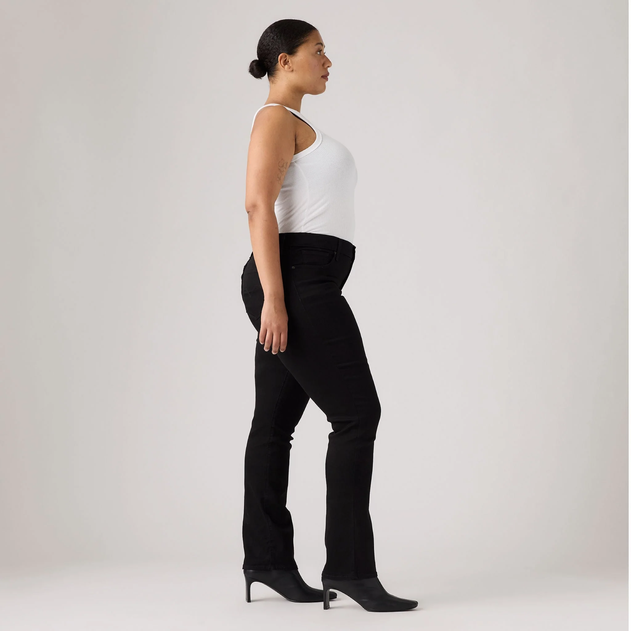 Levi's® Women's 314 Shaping Straight Jeans - Image 11