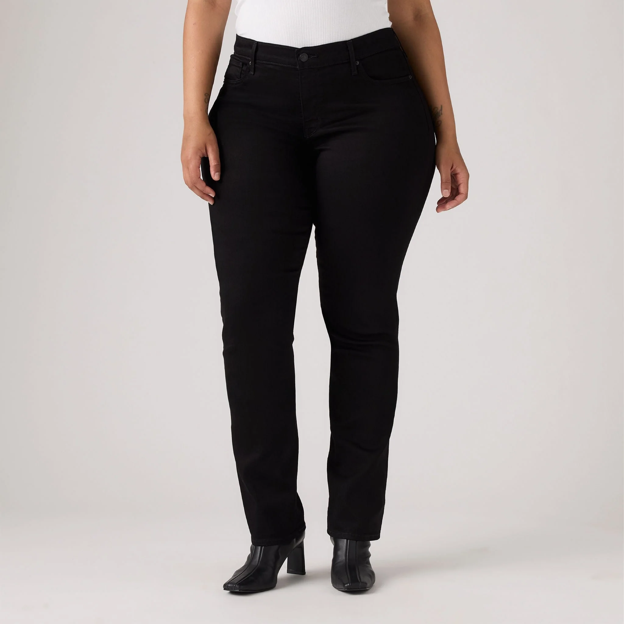 Levi's® Women's 314 Shaping Straight Jeans - Image 14