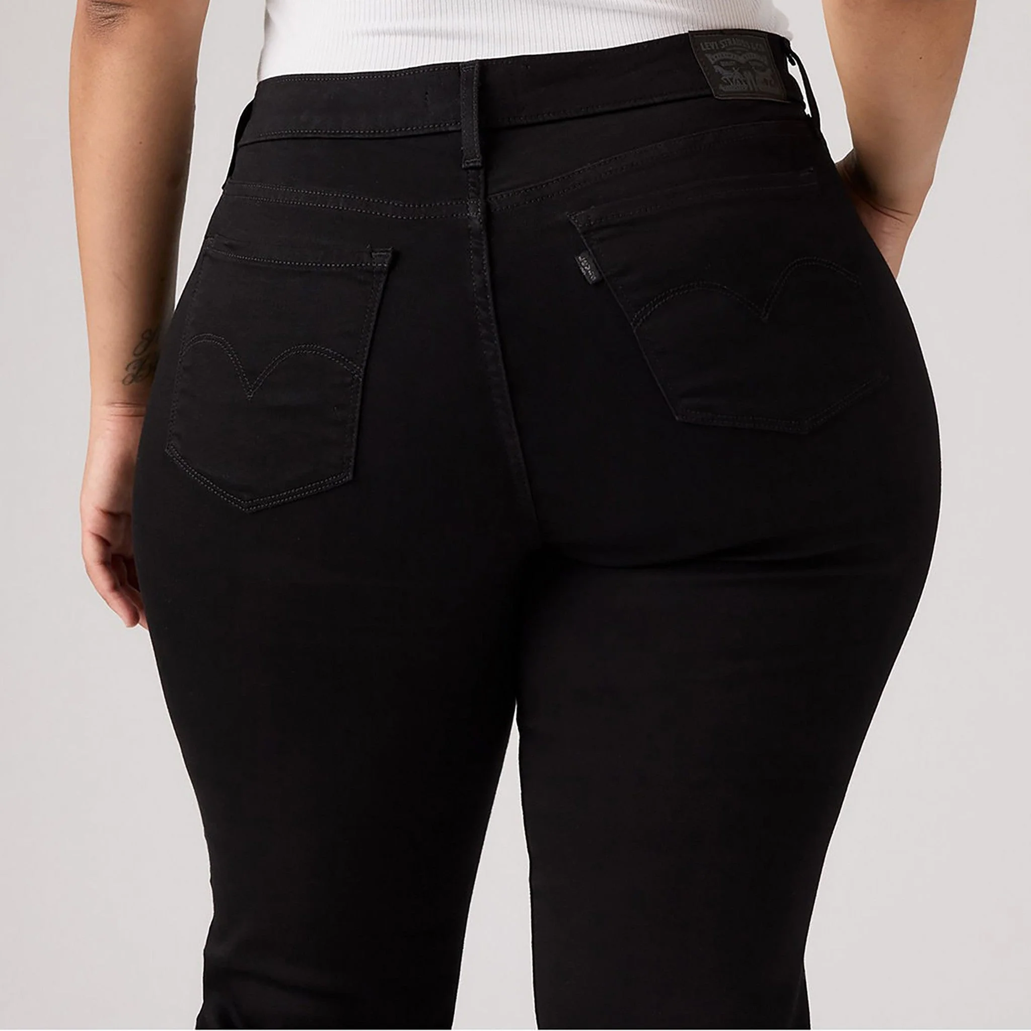 Levi's® Women's 314 Shaping Straight Jeans - Image 17