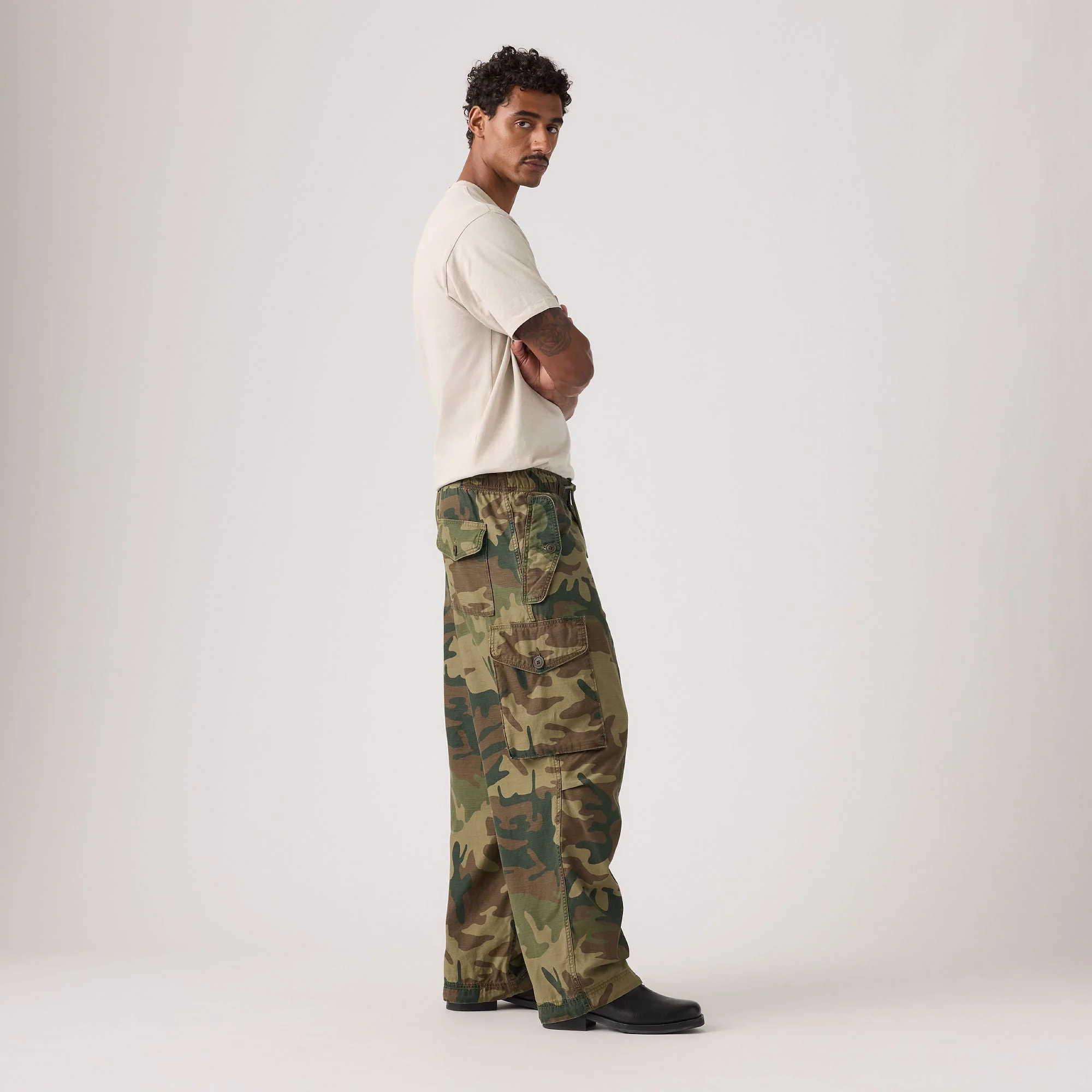 Levi's® Men's Baggy Field Cargos - Image 3