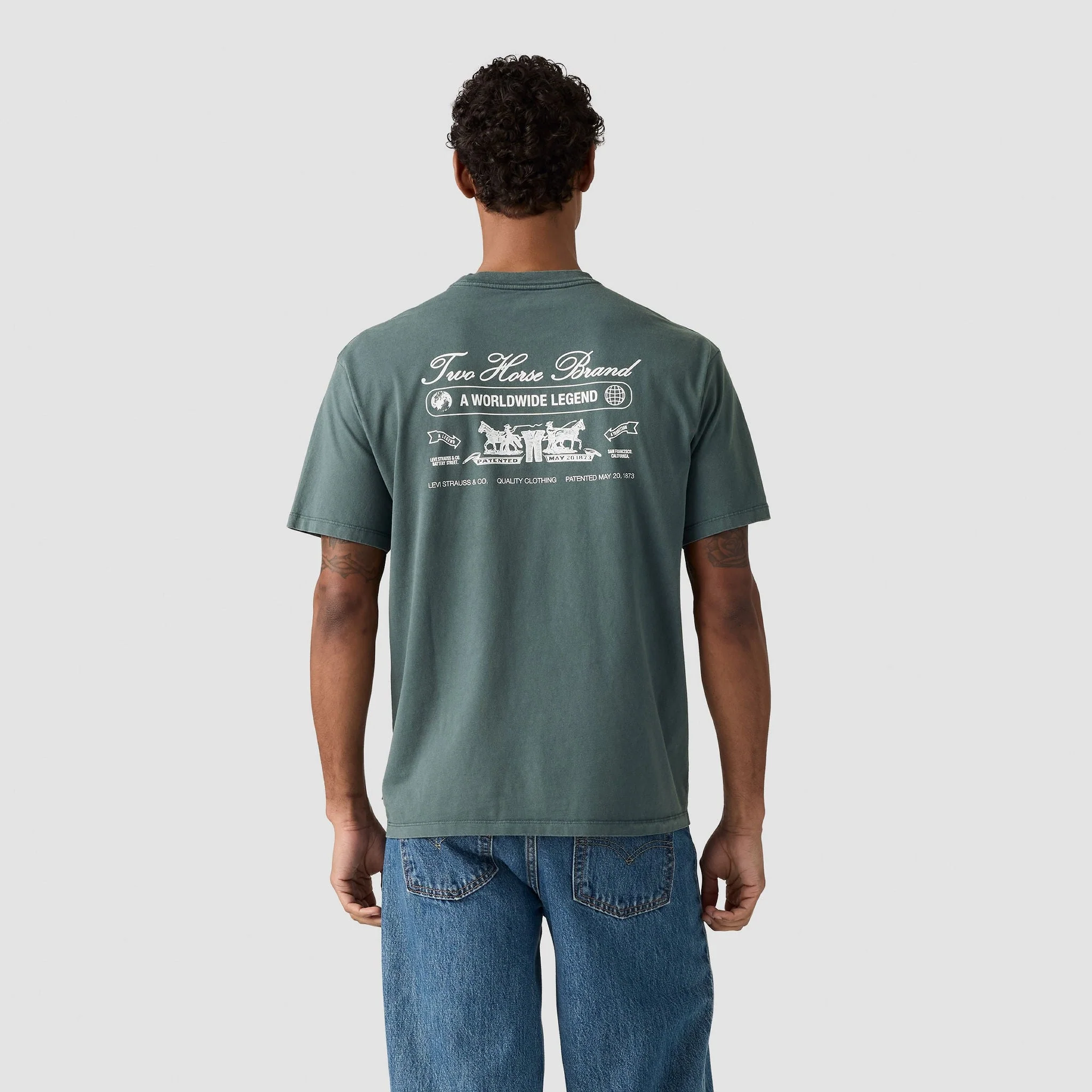 Levi's® Men's Graphic Vintage Fit Pocket Tee - Image 3