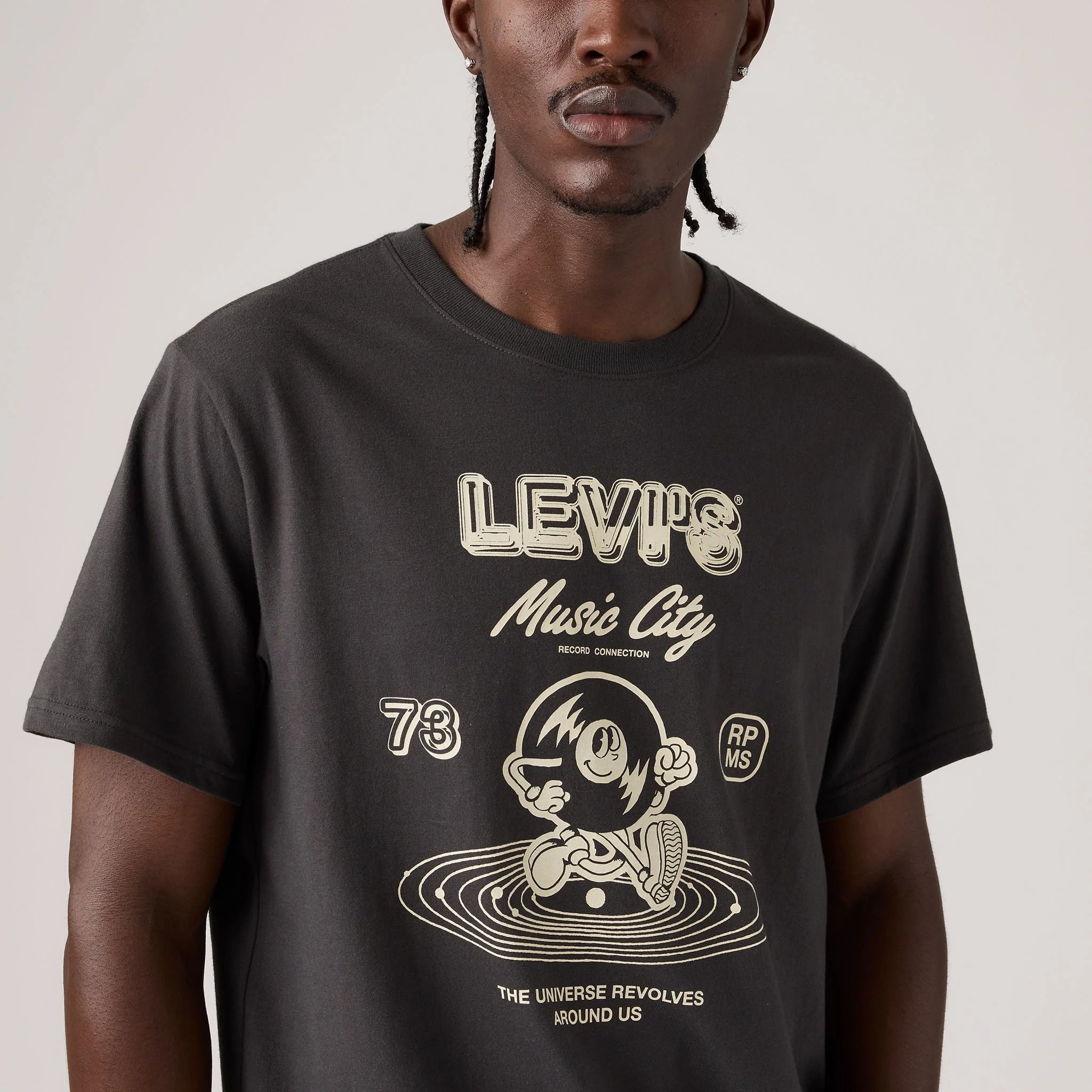 Levi's® Men's Relaxed Fit Short Sleeve Graphic T-Shirt - Image 4