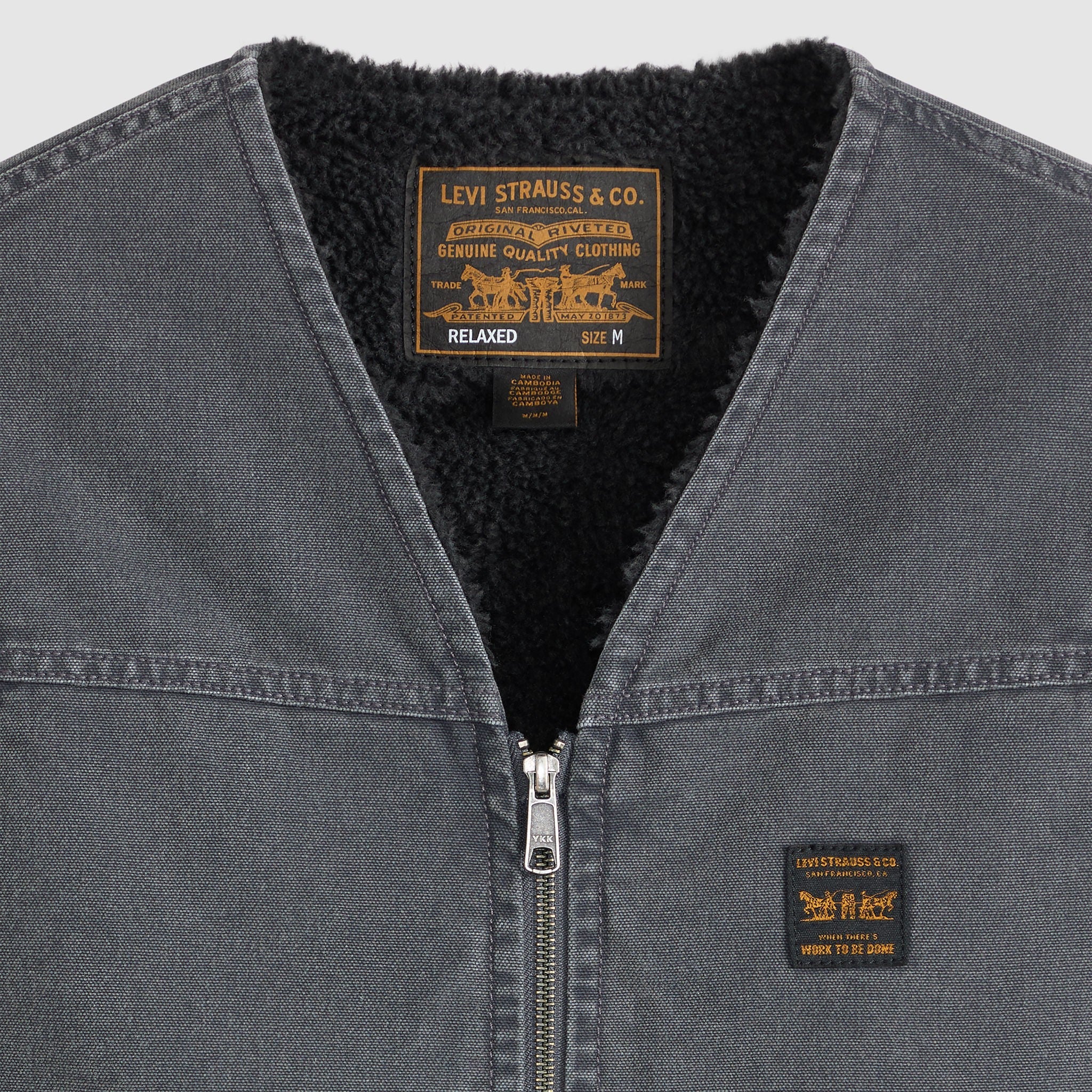 Levi's® Men's Saratoga Vest - Image 6