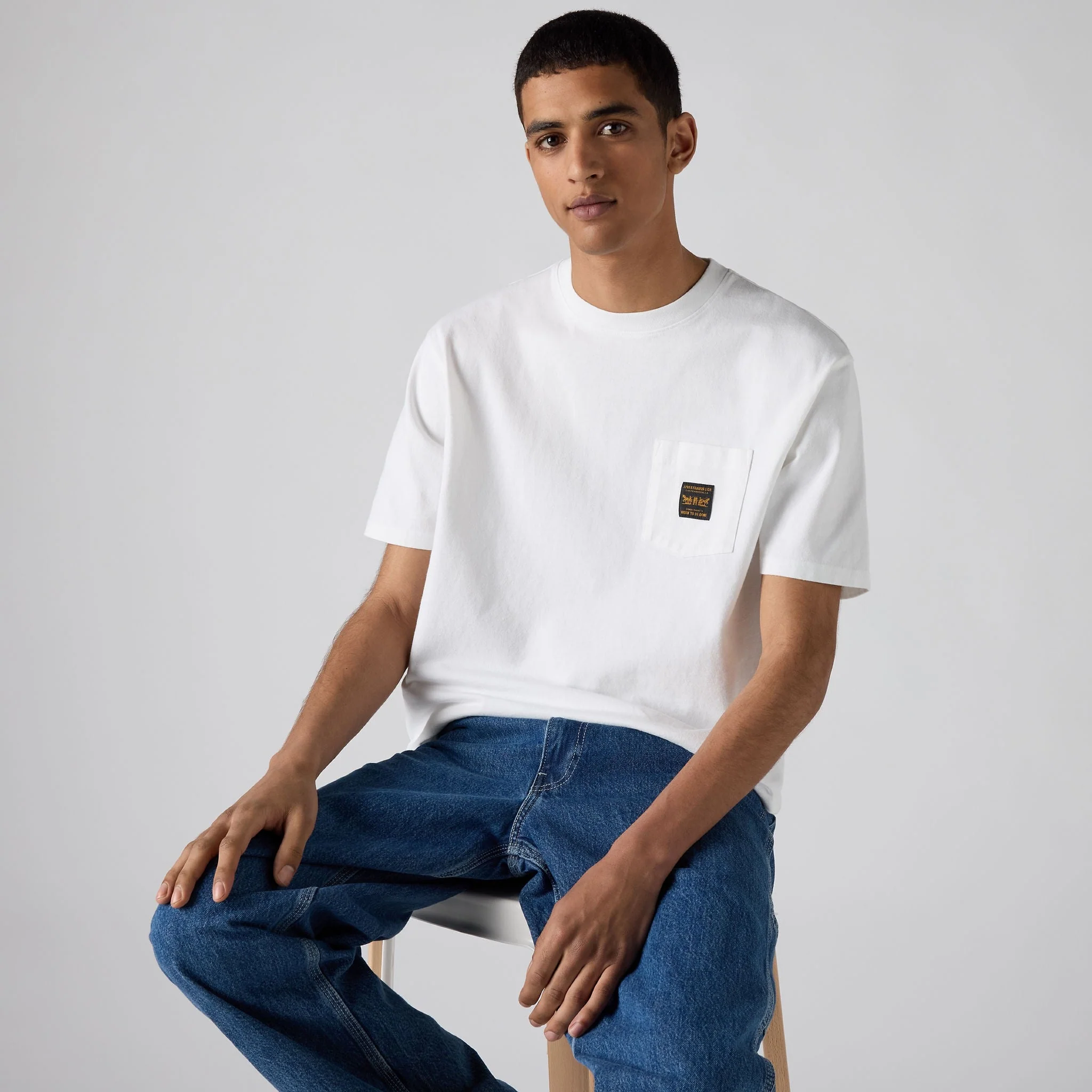 Levi's® Men's Short-Sleeve Workwear Pocket T-Shirt