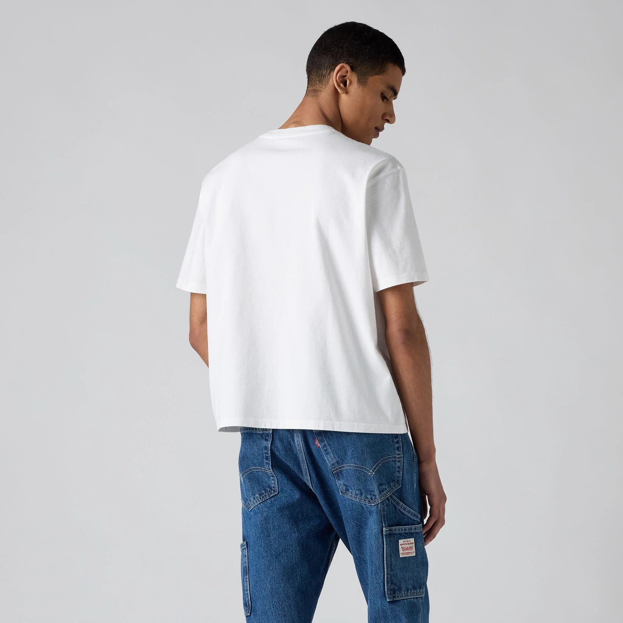 Levi's® Men's Short-Sleeve Workwear Pocket T-Shirt - Image 2
