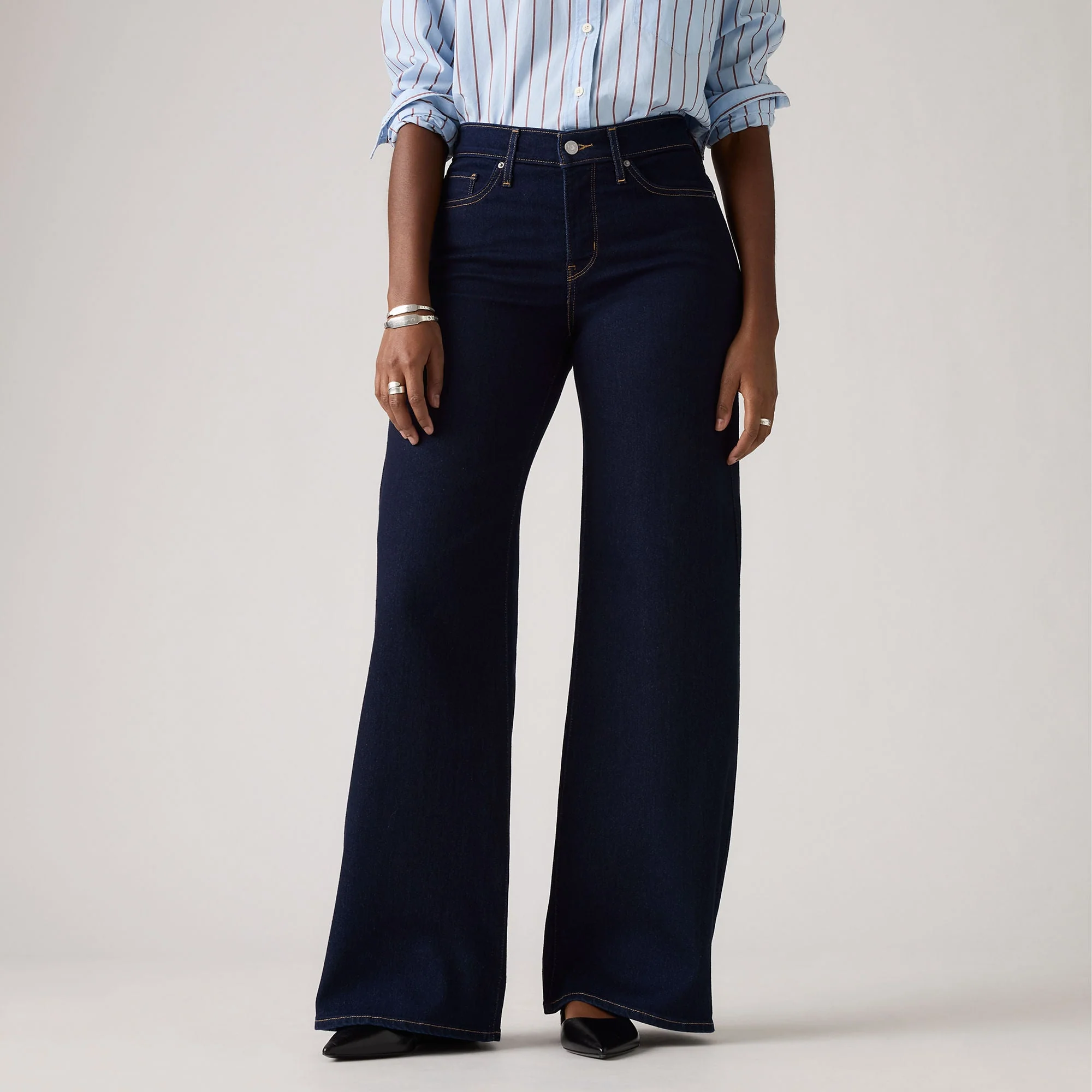 Levi's® Women's 318 Shaping Wide-Leg Jeans - Image 5