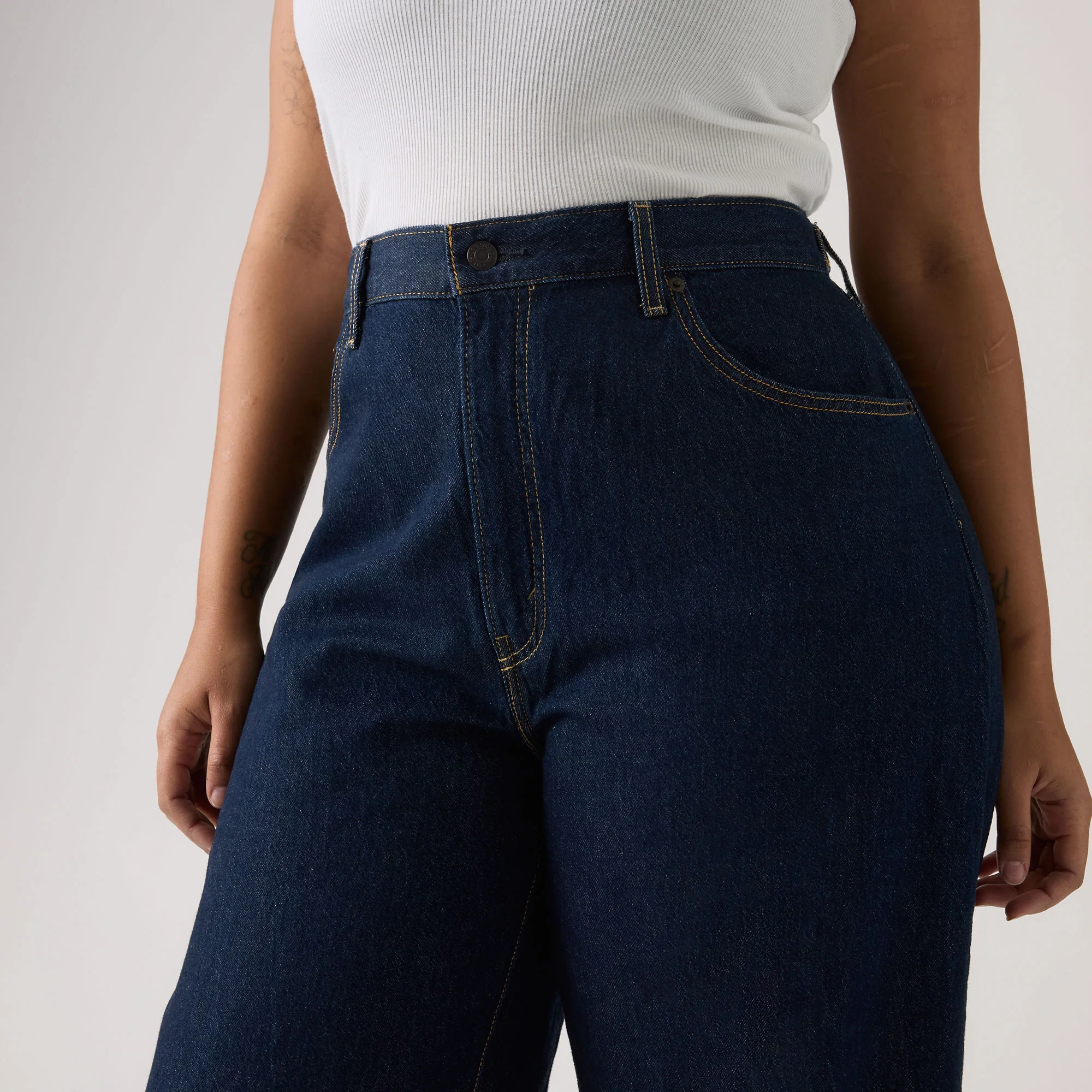 Levi's® Women's Cinch Baggy Jeans - Image 12