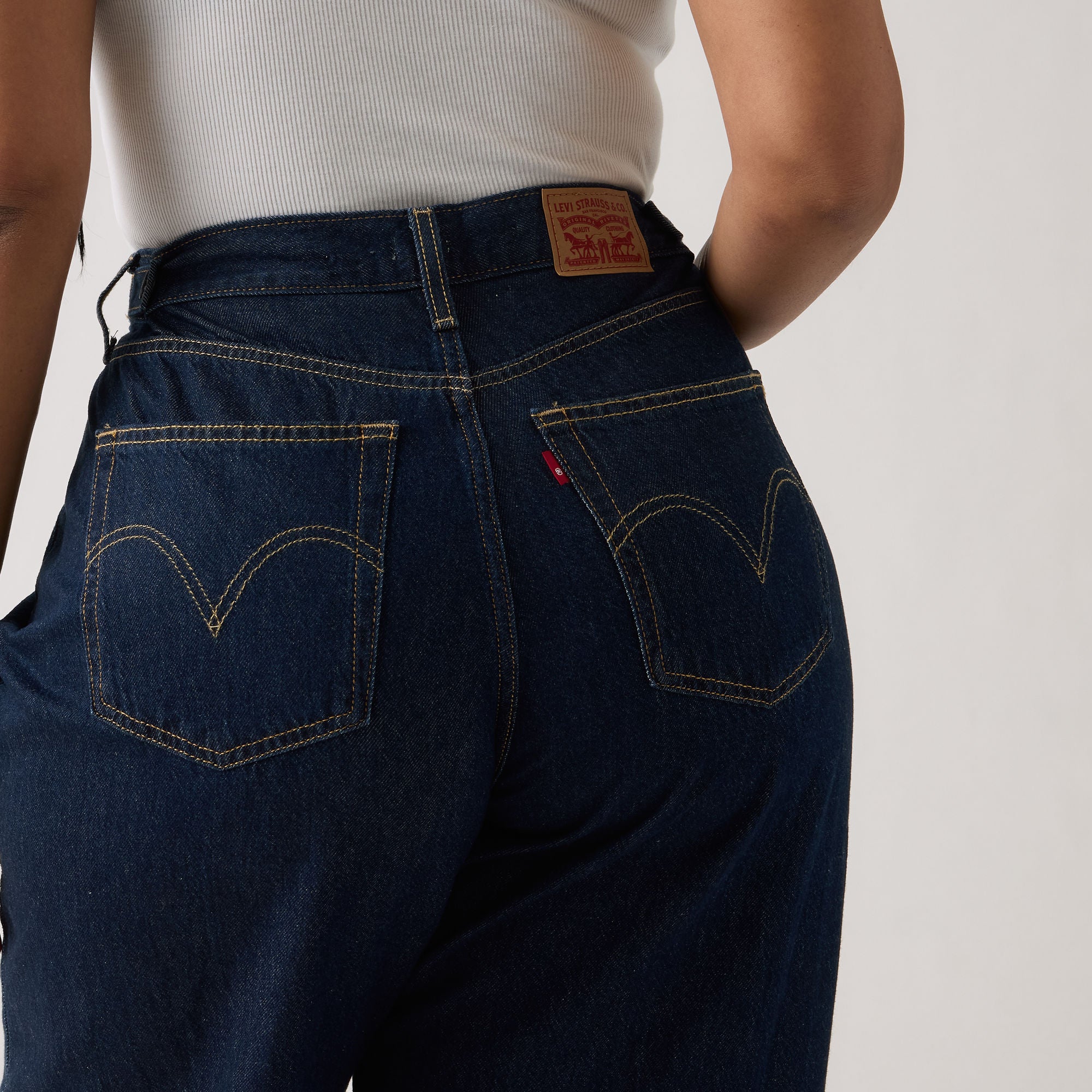 Levi's® Women's Cinch Baggy Jeans - Image 7