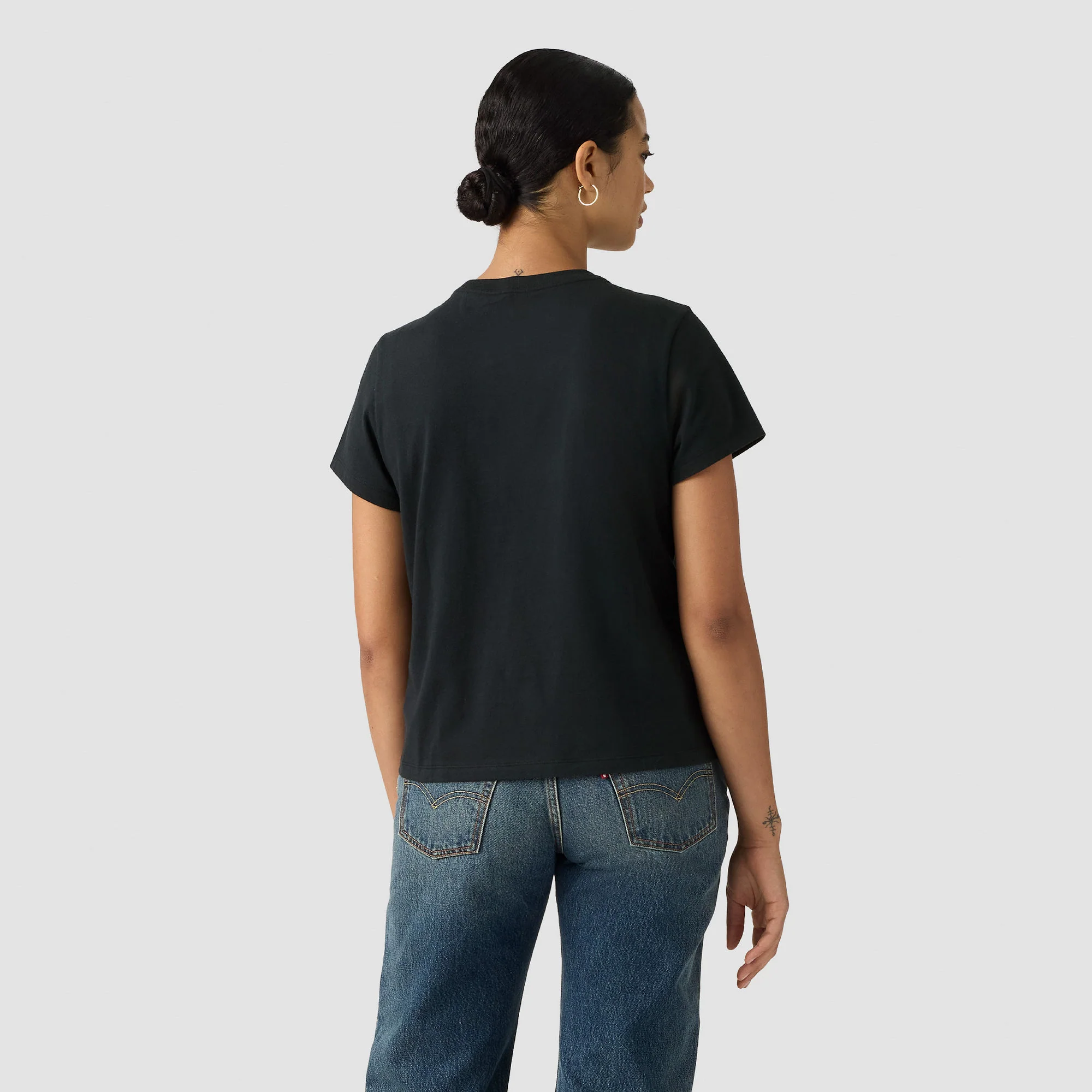 Levi's® Women's Graphic Favorite Tee - Image 3