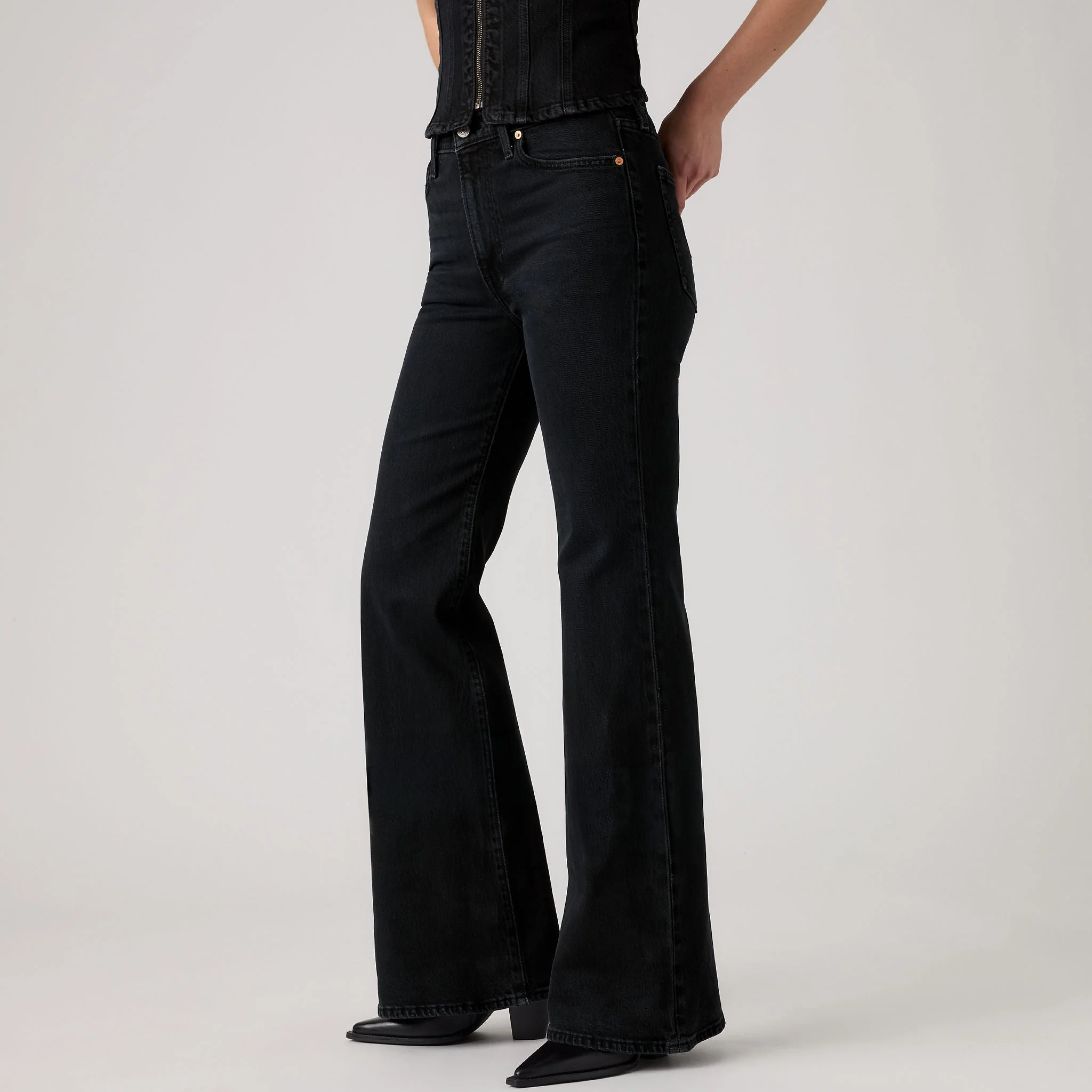 Levi's® Women's Ribcage Flare Jeans - Image 5