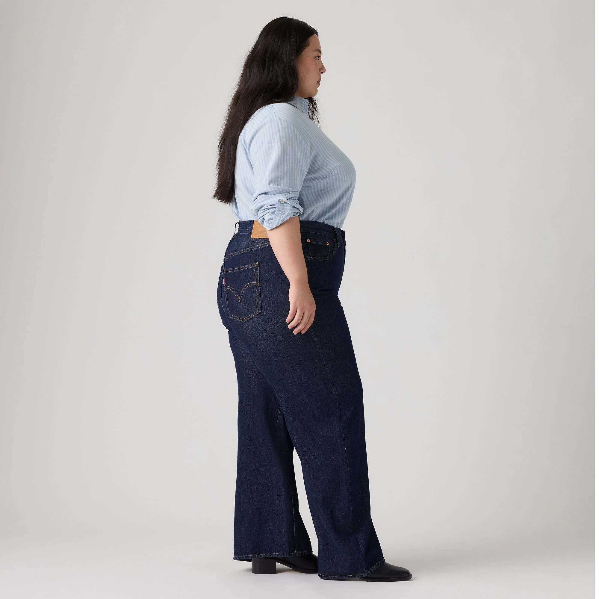 Levi's® Women's Ribcage Wide-Leg Jeans (Plus Size) - Image 3